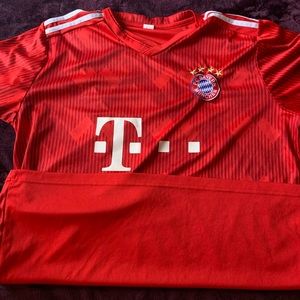Red FC Bayern Munchen